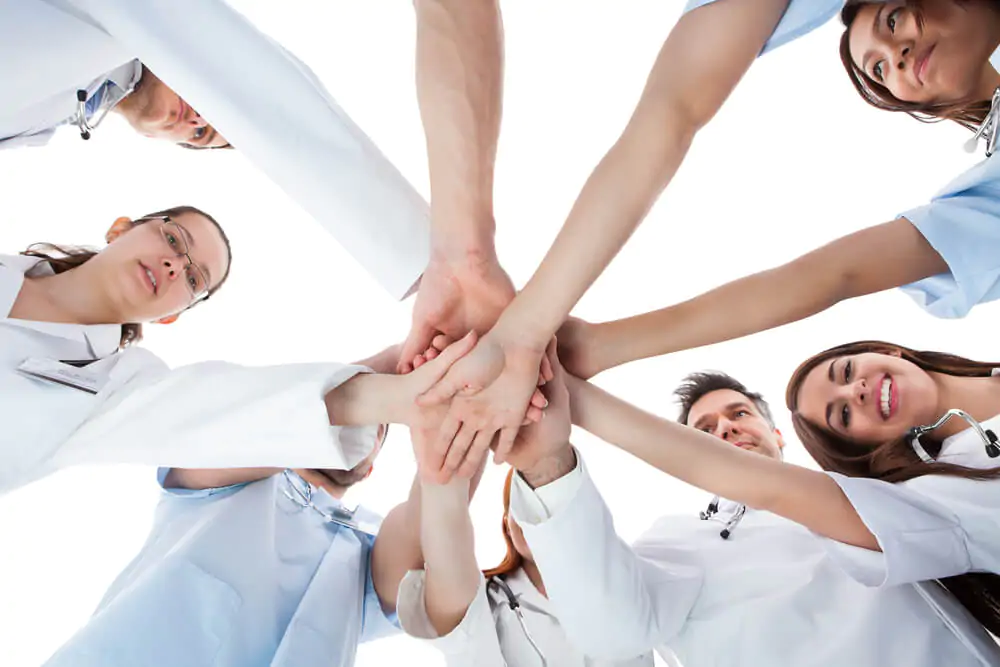 Essays about Nursing: Fostering teamwork between nurses and physicians