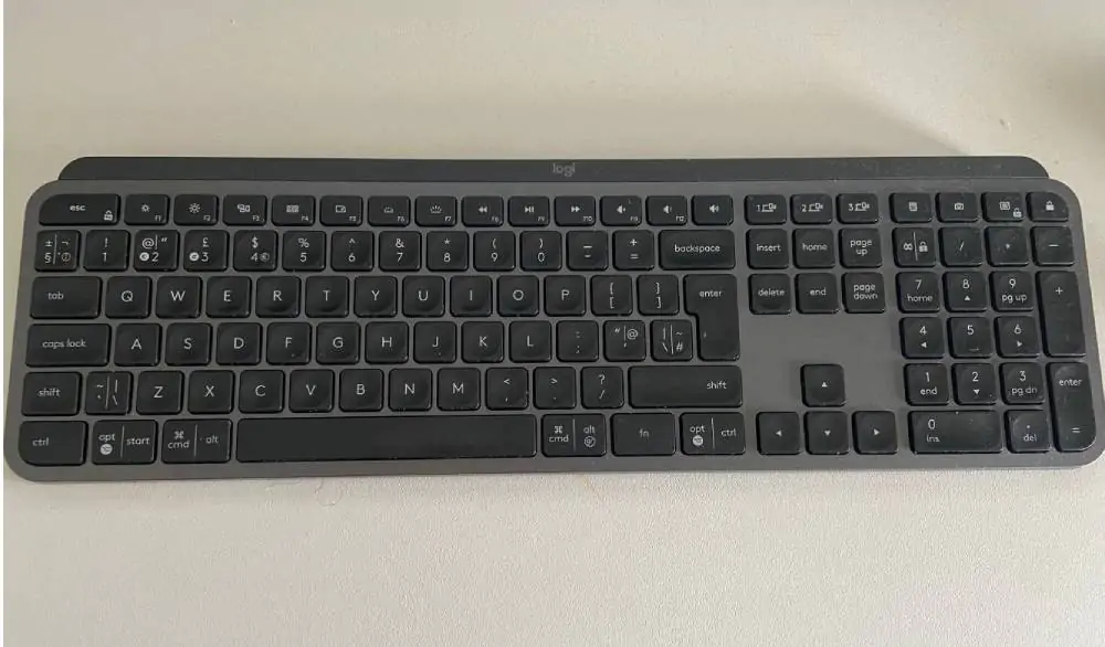 Best Keyboard For Writers: Logitech MX Keys